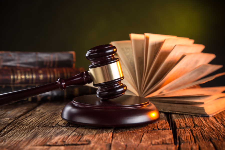 深圳合同律师解析：保险合同中常见的除外责任及相关案例分析