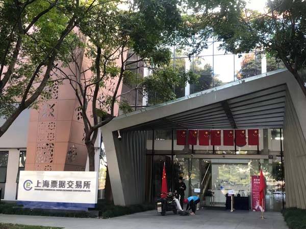 深圳房产诉讼律师回答：无证房屋拆迁后有赔偿金吗？